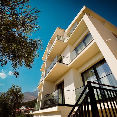 Hotel Vila 19 Dhërmi Екстериор снимка