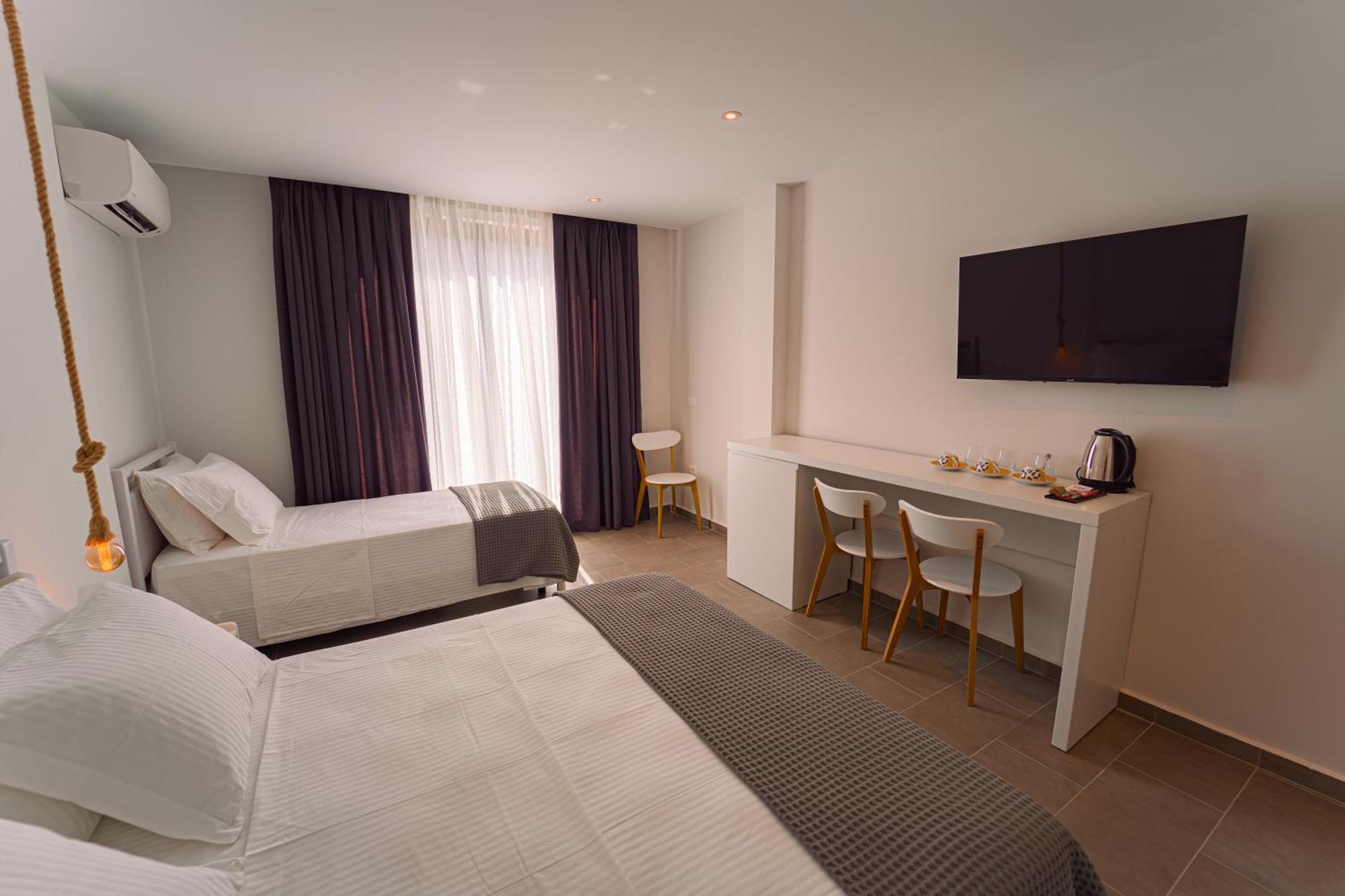 Hotel Vila 19 Dhërmi Екстериор снимка