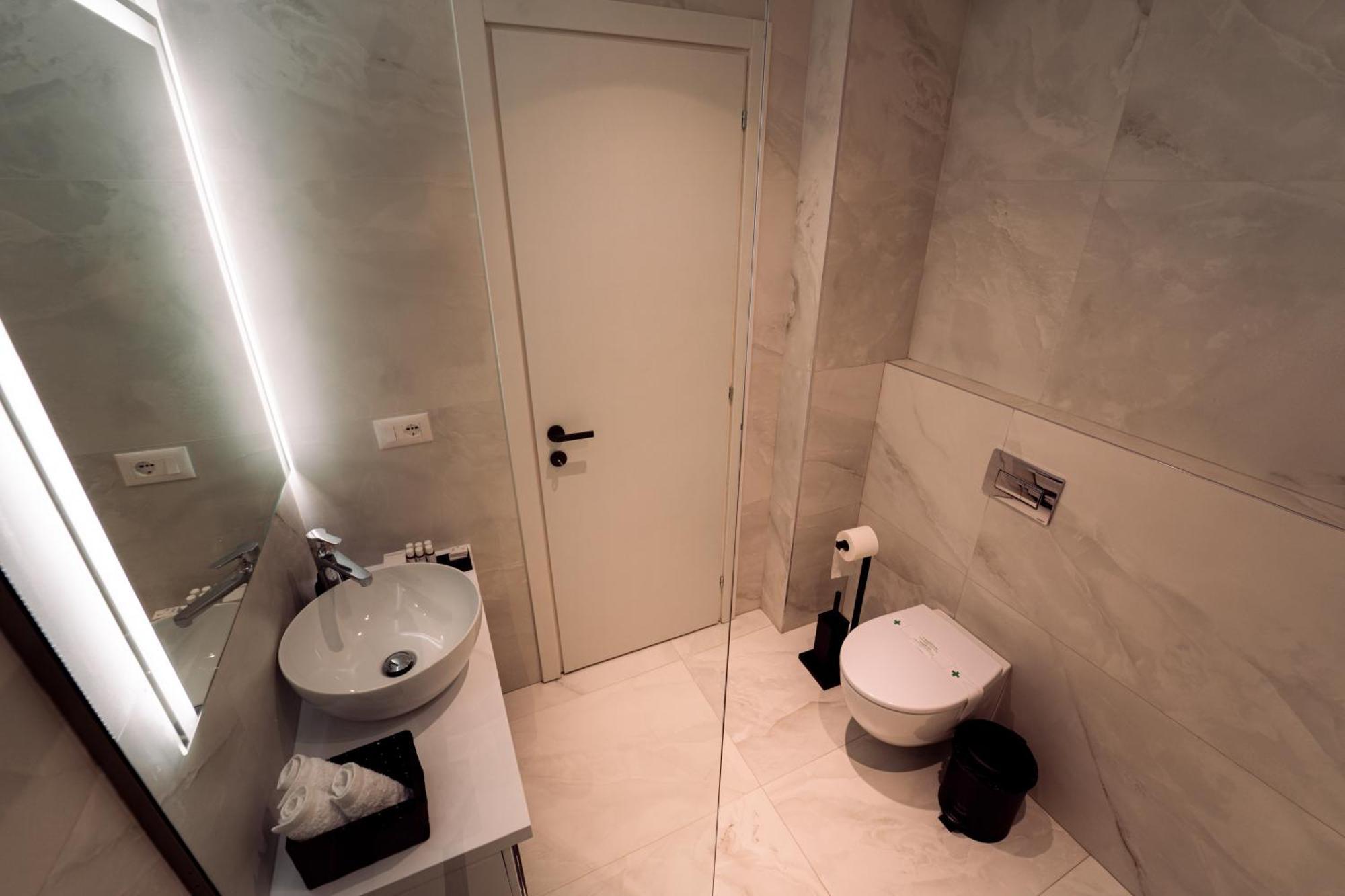 Hotel Vila 19 Dhërmi Екстериор снимка
