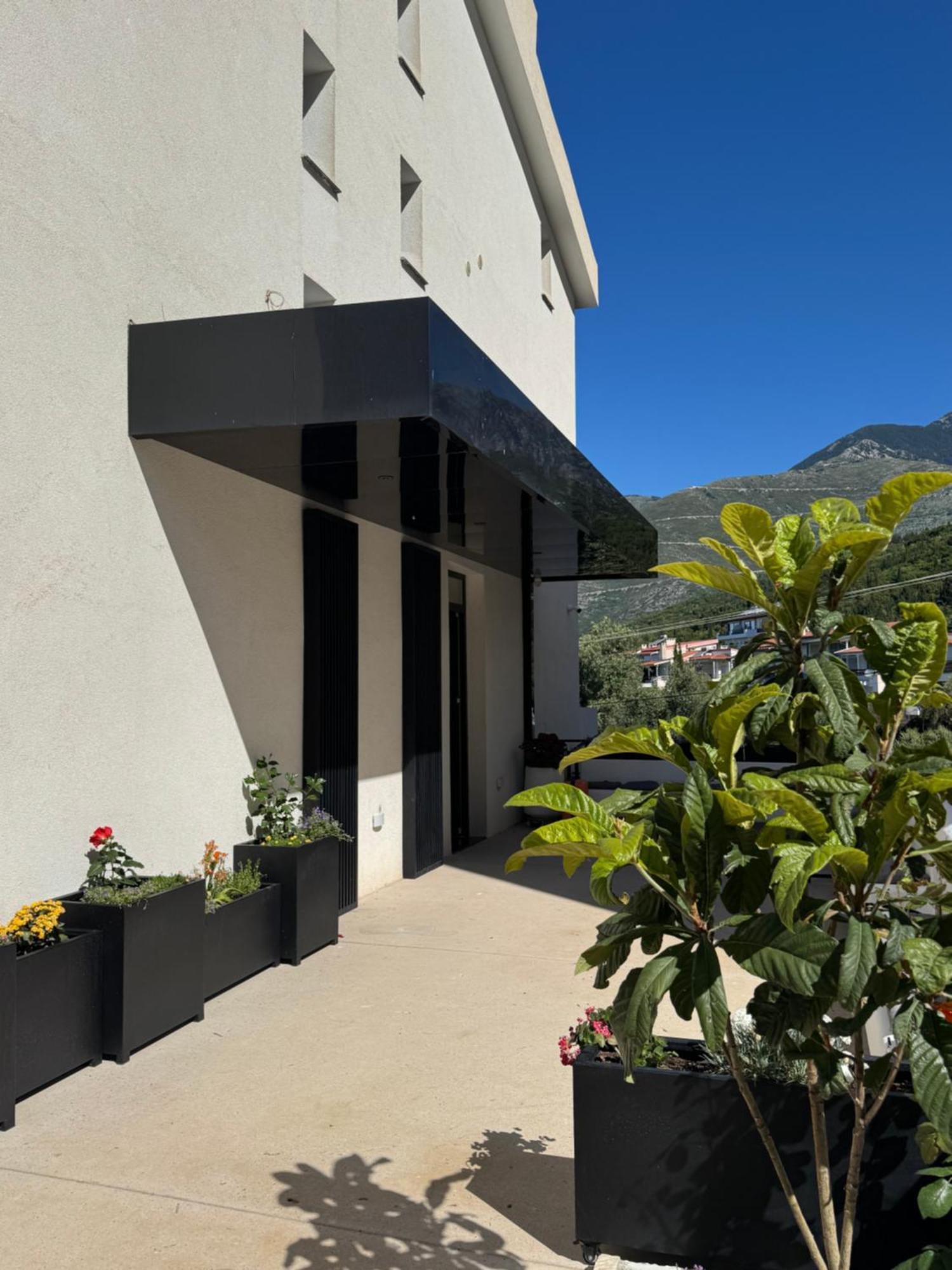 Hotel Vila 19 Dhërmi Екстериор снимка